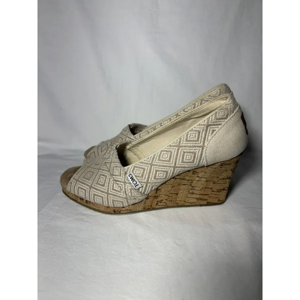 TOMS Tan Canvas Wedge Heel Shoes Open Peep Toe‎ Cork Heel Size 8 EUC S6